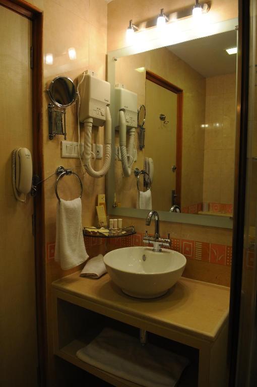 The Grand Solitaire Hyderabad Exterior foto